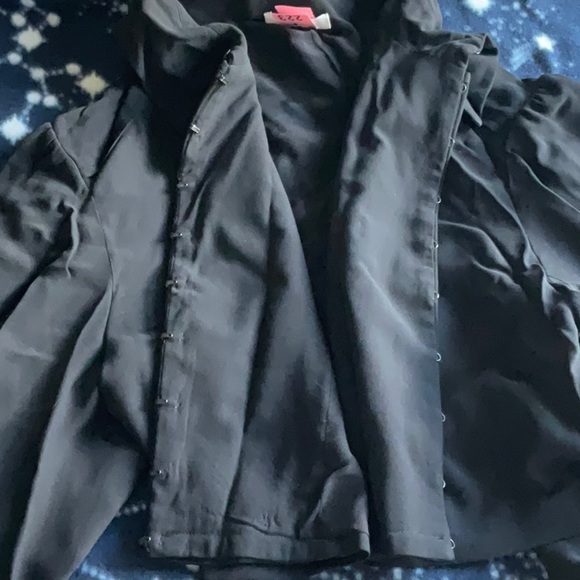 CULTURE Black Silk Pantsuit in Size L (Jacket/Top) & 6 (Pants), Preowned - Picture 9 of 16